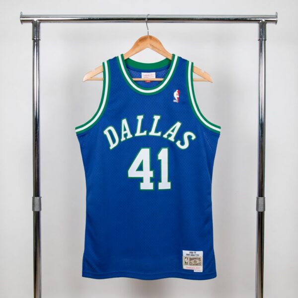 Dallas Mavericks, Dirk Nowitzki  '99